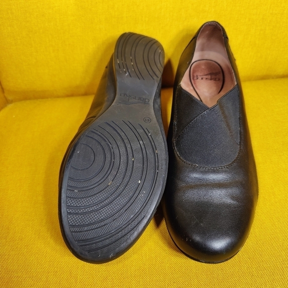 Dansko Ann Black Leather Slip On Flats Women's Shoes Size 10.5-11 - Picture 7 of 8